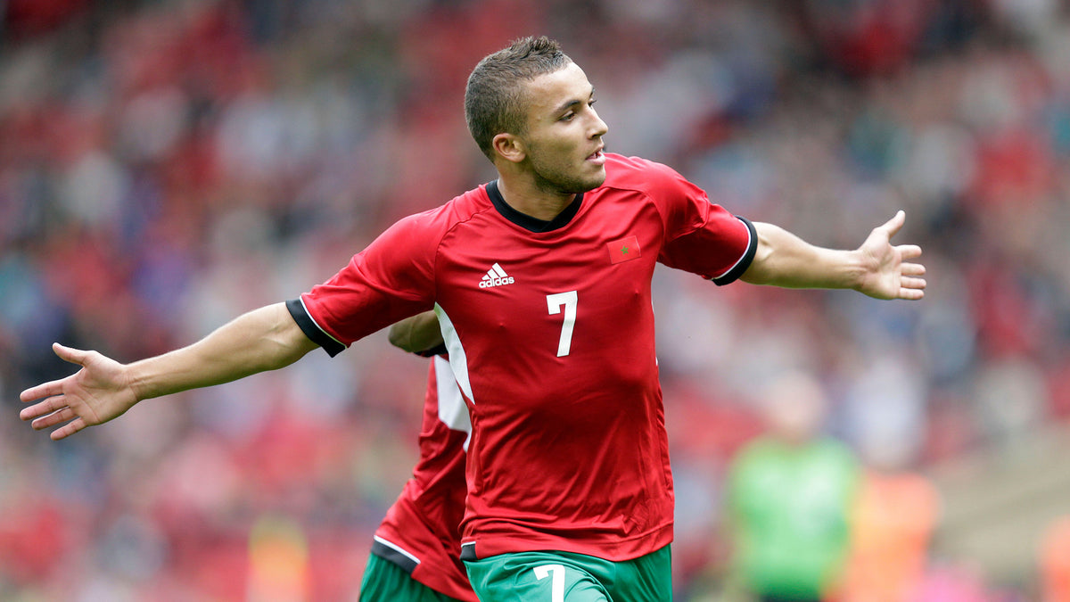 Zakaria Labyad jubelt mit der Rückennummer 7 im roten Trikot Marokkos