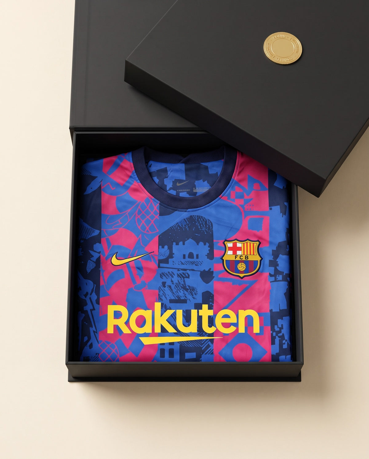 La terza maglia autografata del FC Barcelona 2021/22 nella scatola nera MysteryKitz